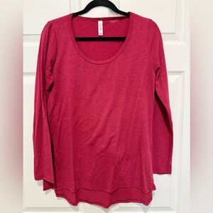 LuLaRoe Lynnae Top in Rich Berry